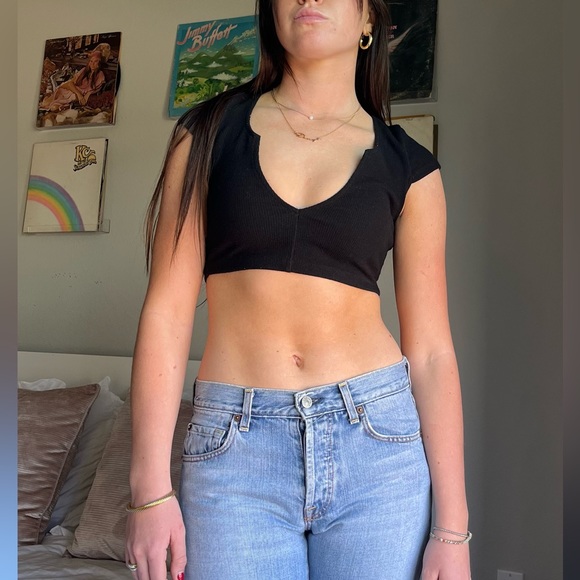 Black motel rocks crop top - Picture 2 of 3